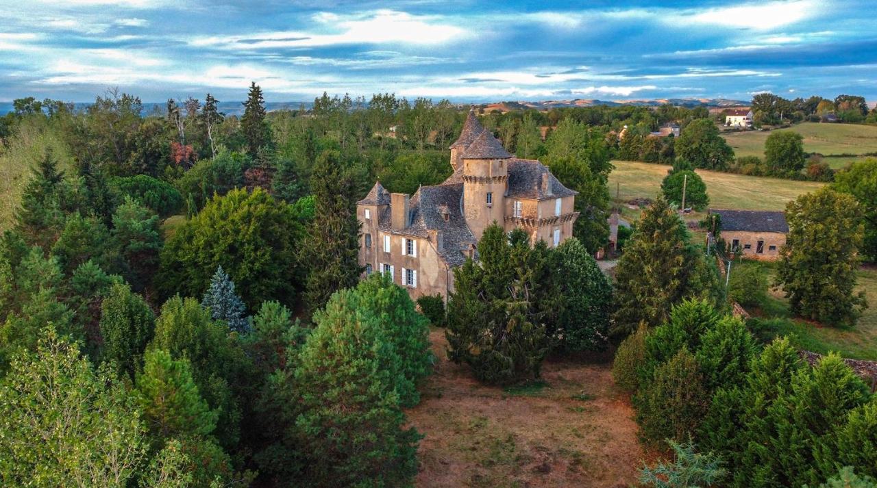 Chateau Garinie 15Th Century Medieval Castle In The South Of France Lugan  Exterior photo